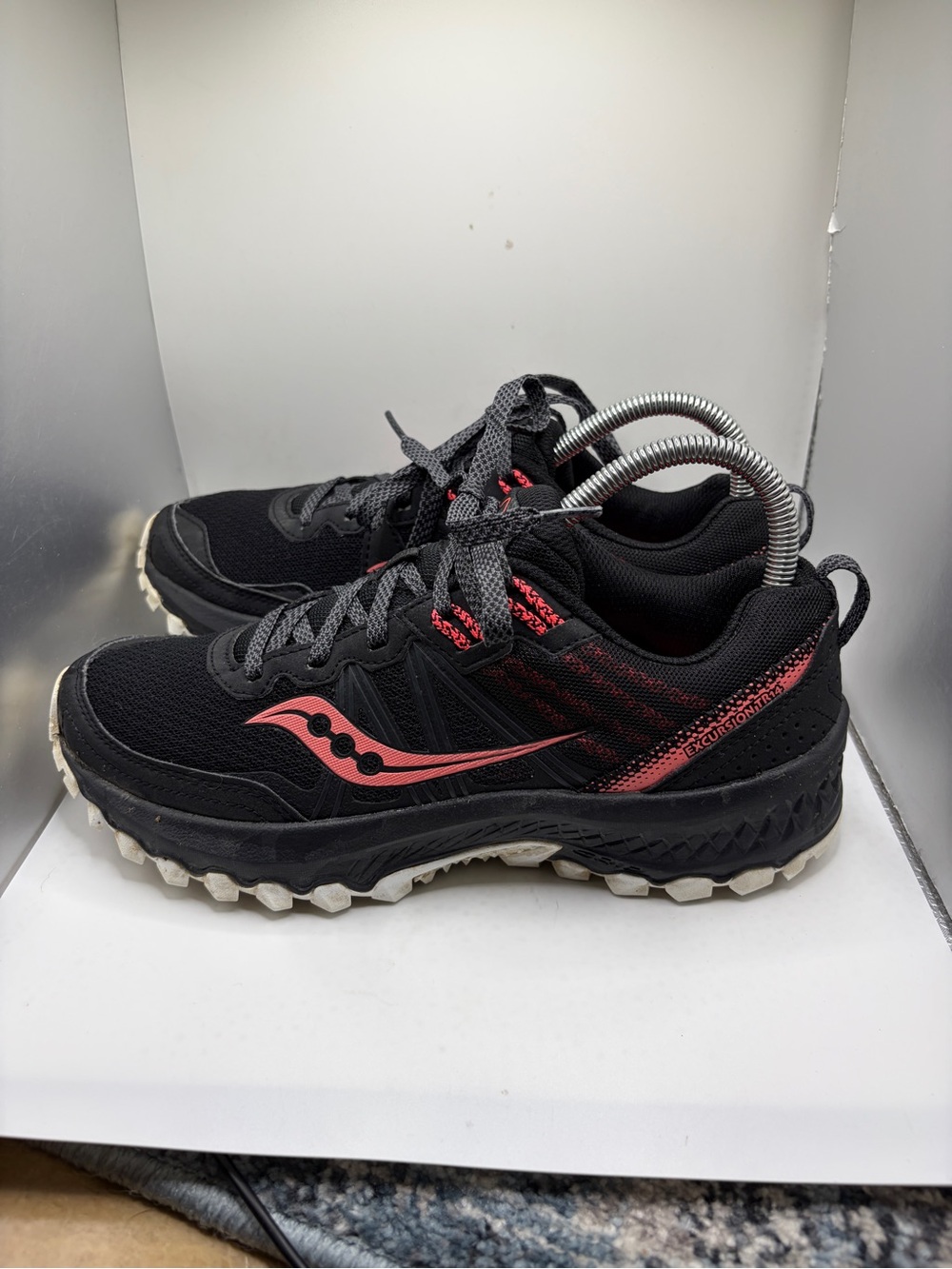 Women’s Saucony Excursion TR14 Trail Running Shoes Size 8